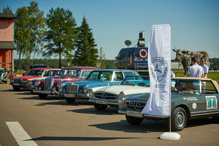 В Бизнес-Парке «ГРАЧИ» состоялось Ралли исторических автомобилей «Калуга»